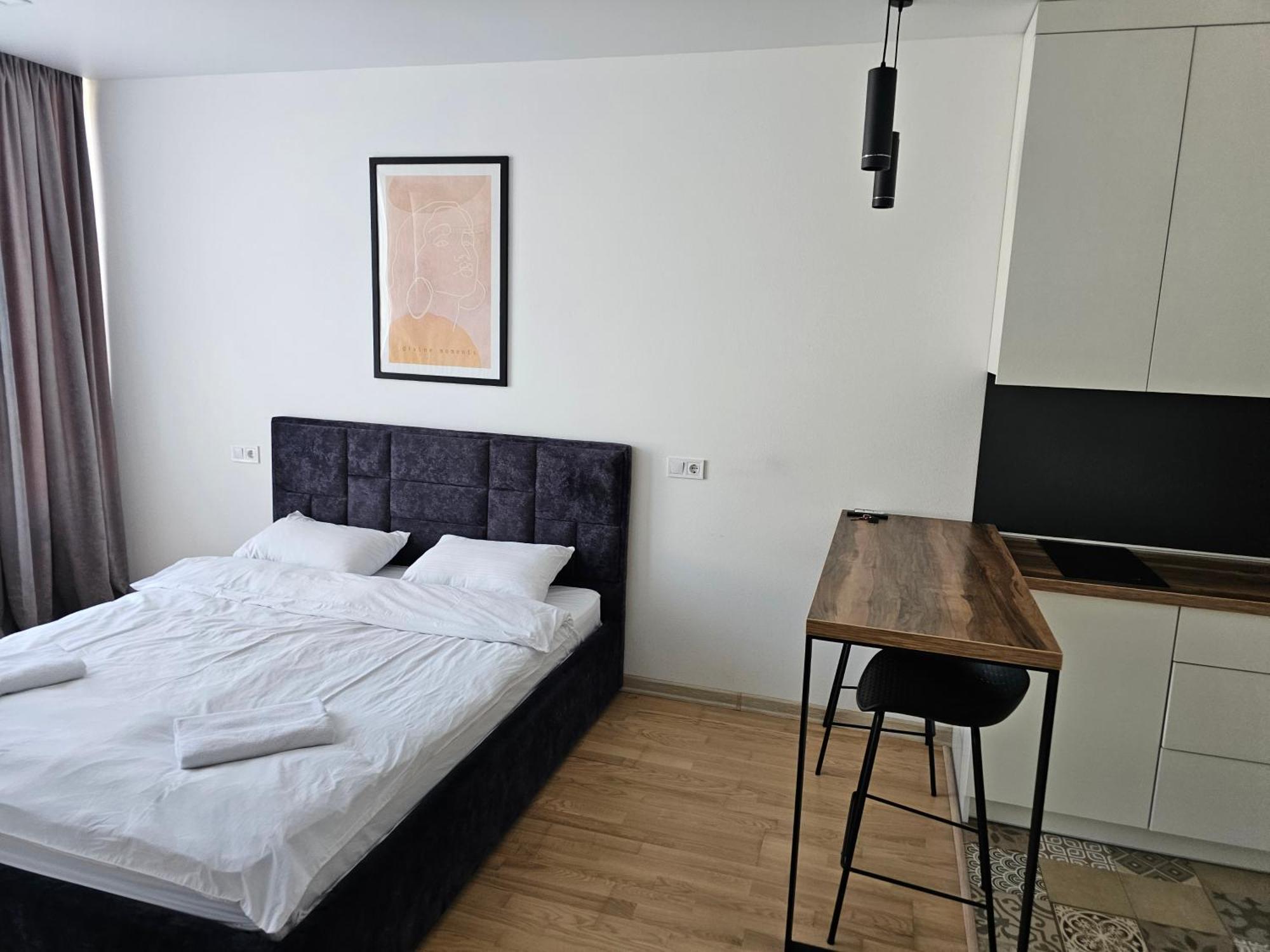 Nyvky Like Home - Studio - Apt 35 Kiev Exteriör bild
